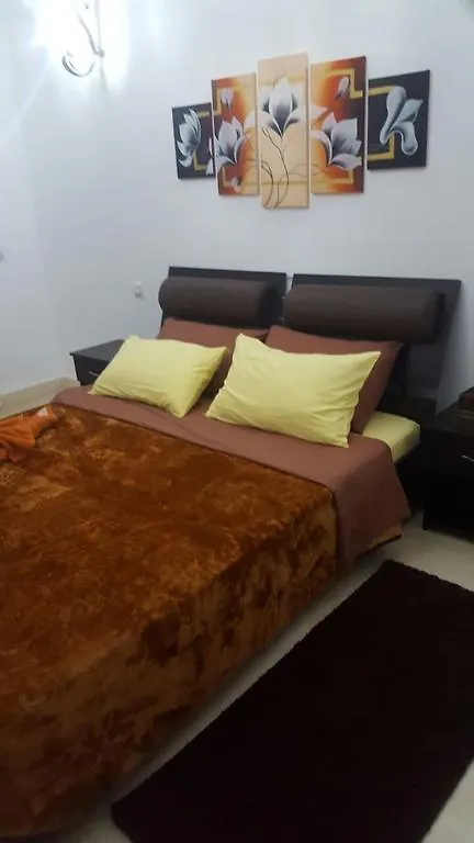 Mouzdalifa Apartment In City Center Marakéš